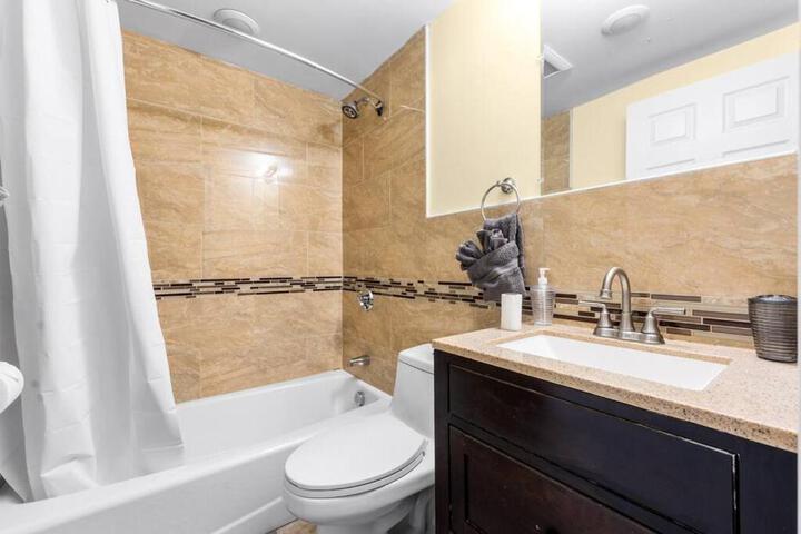 555-2 6BR Quincy - Spacious Apt near Boston - Perry Beach