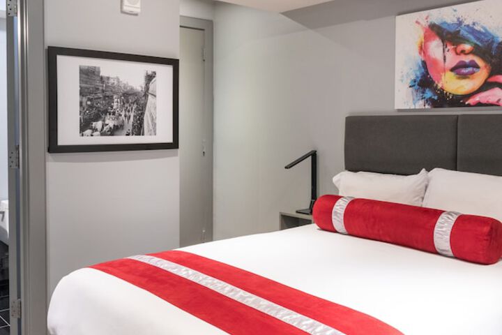 Room 103 of 488