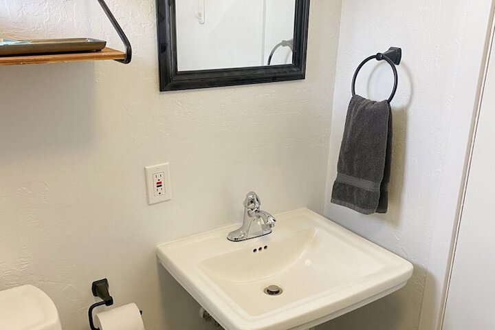 Room 30 of 68