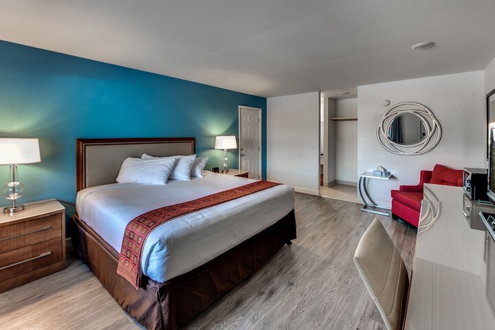 Room 9 of 20