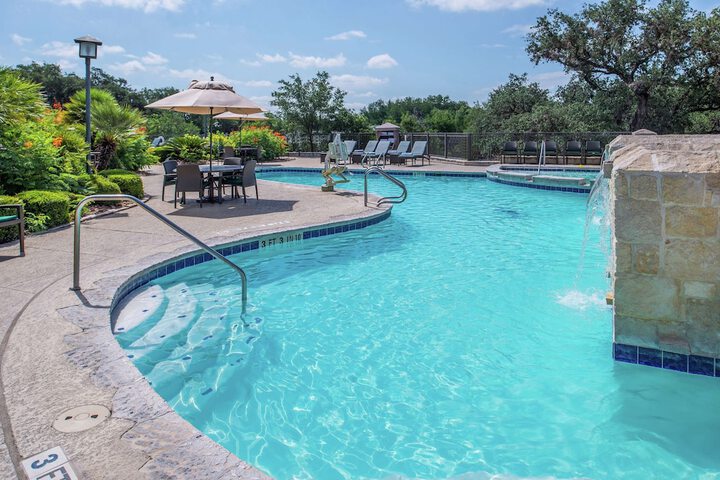 Pool 18 of 107