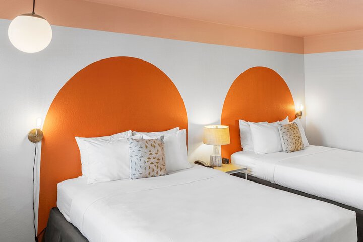 The Sandman Santa Rosa Sonoma an Ascend Collection Hotel