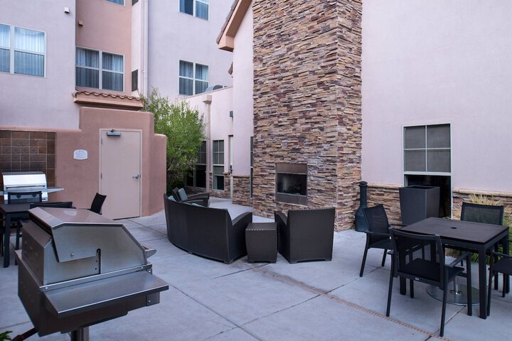 Terrace/Patio 43 of 45
