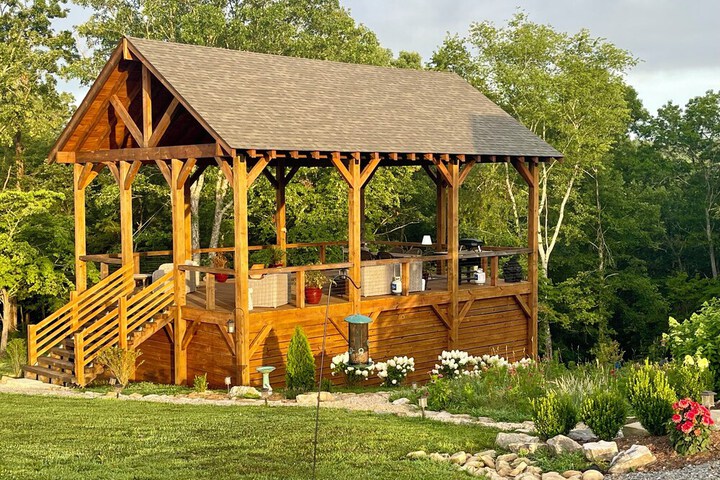 The Dogwood Inn