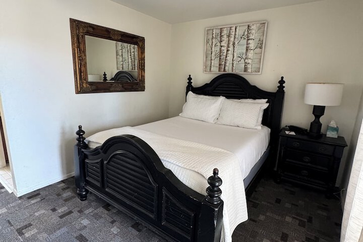 Room 43 of 93