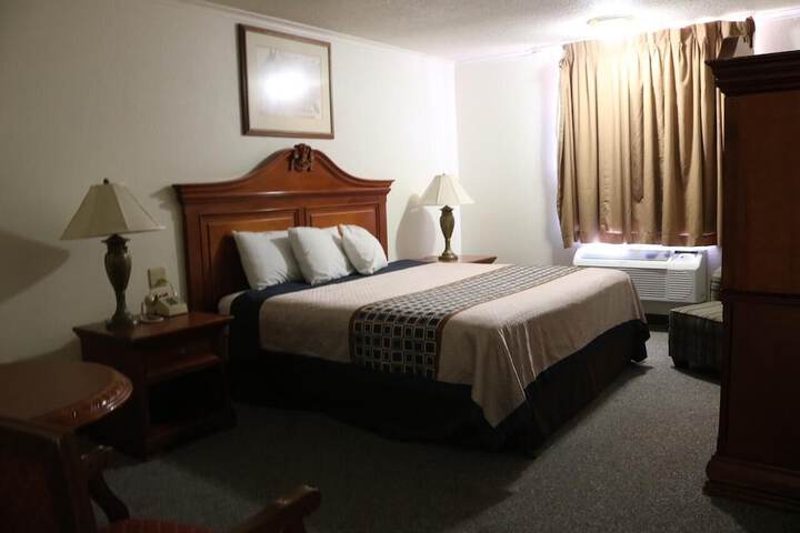Room 17 of 25