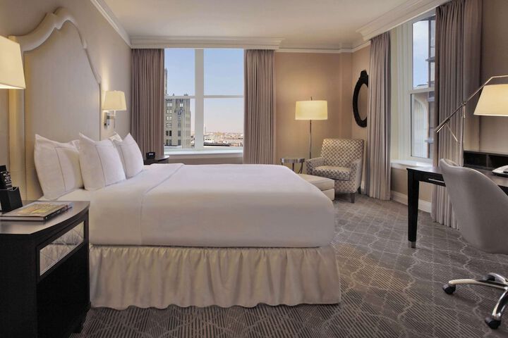 Room 40 of 85
