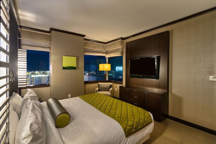 Room 43 of 122