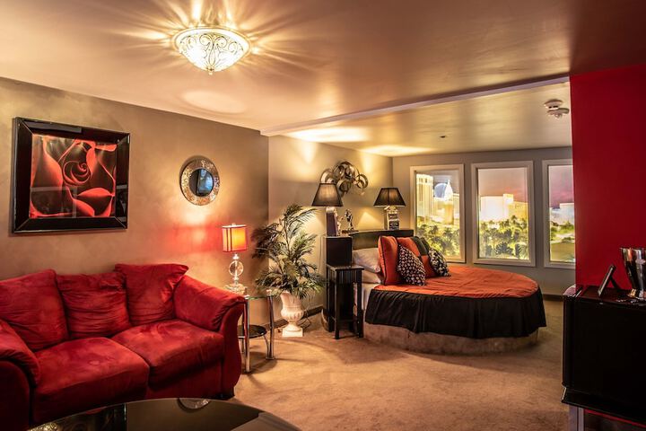 Room 59 of 216