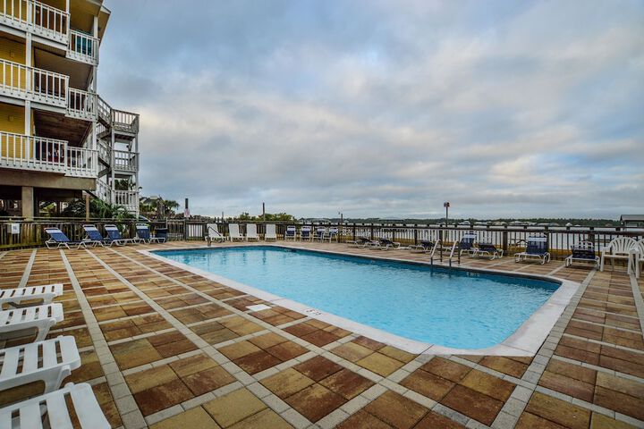 Pool 5 of 51