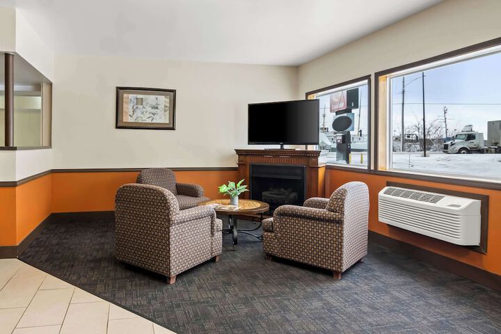 Econo Lodge Manistee