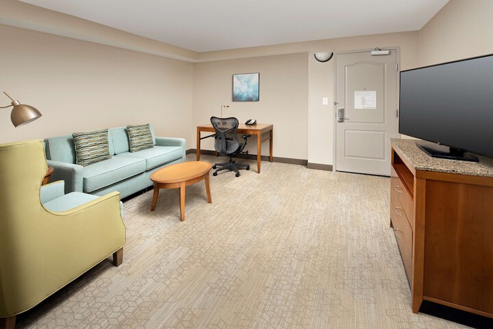 Room 23 of 33