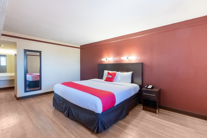 Room 19 of 35