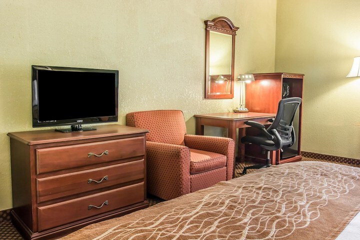 Room 12 of 36