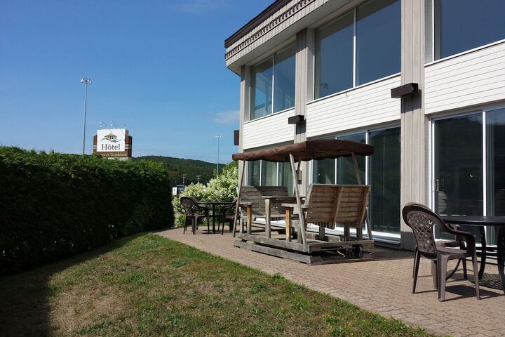 Terrace/Patio 29 of 34