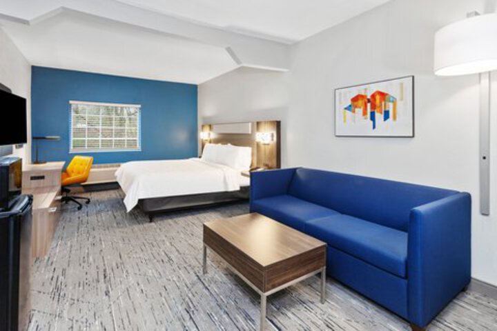 Room 42 of 124