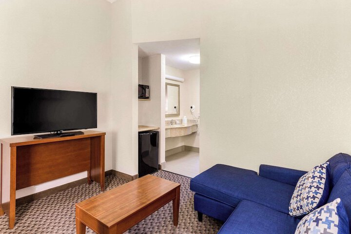 Room 16 of 31