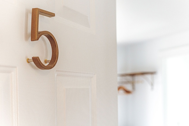 Room 28 of 82