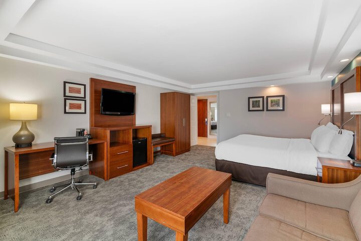 Comfort Inn Manchester Airport