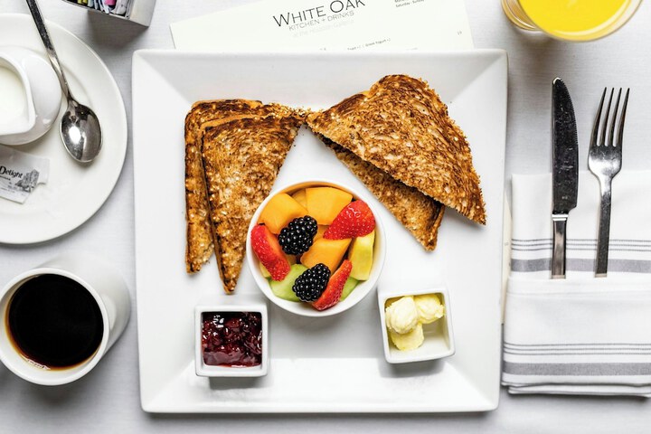 Breakfast/Coffee Service 94 of 104