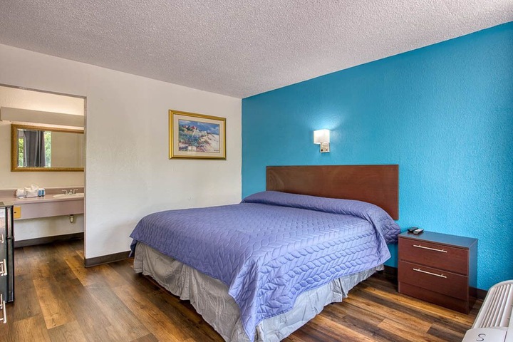 Room 19 of 22
