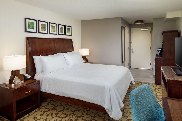 Room 22 of 35