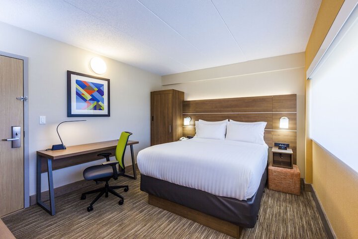 Room 36 of 50