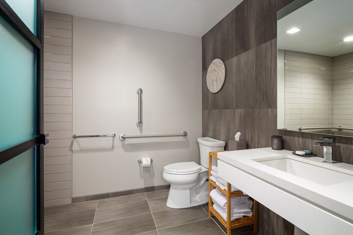 The Windsor Suites
