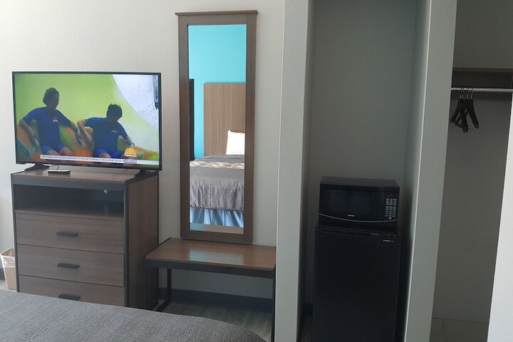 Room 13 of 40