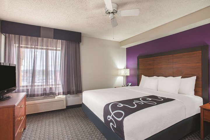 Room 46 of 63