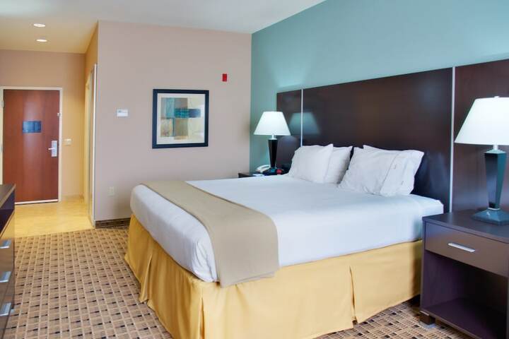 Room 6 of 29