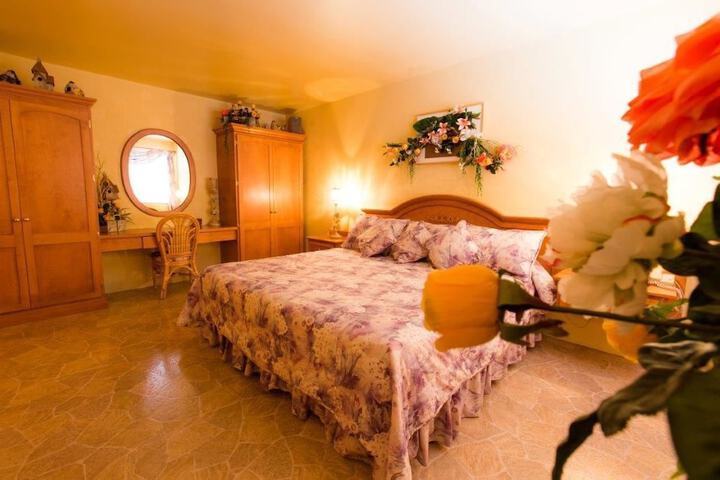 Room 28 of 72