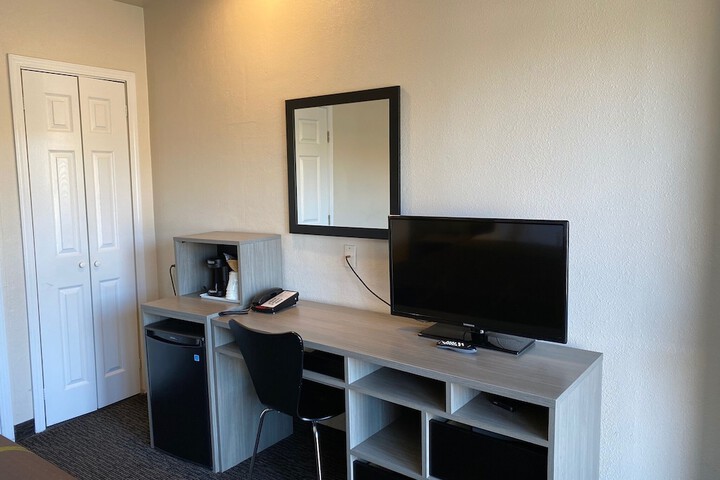 Room 19 of 29