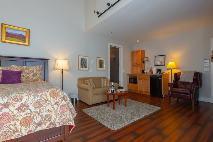 Room 40 of 49