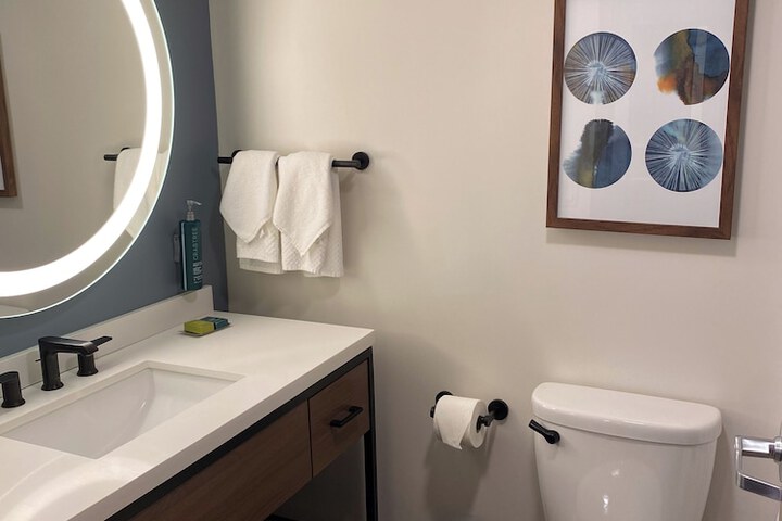 Room 50 of 105
