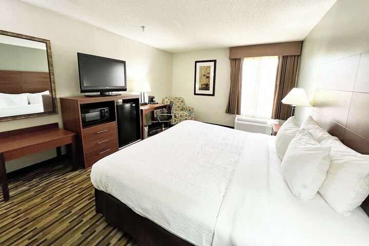 Room 13 of 29