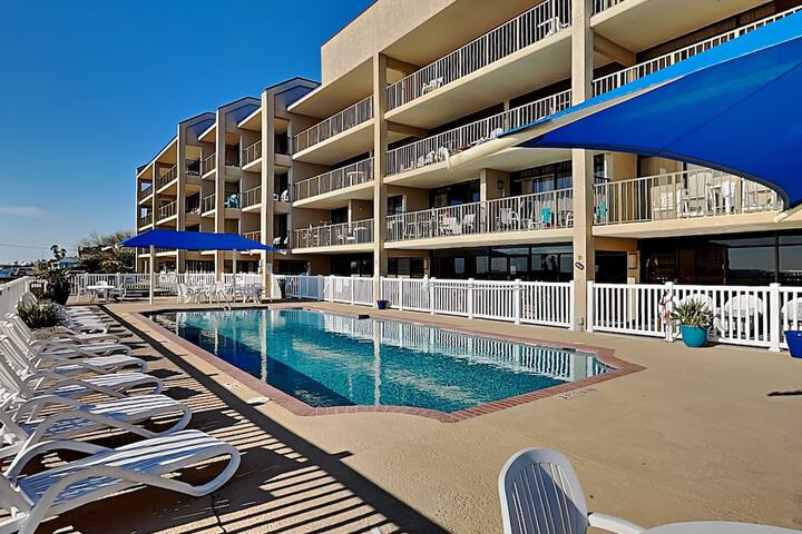 Pool 10 of 248