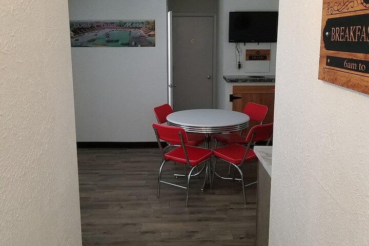 Room 38 of 60