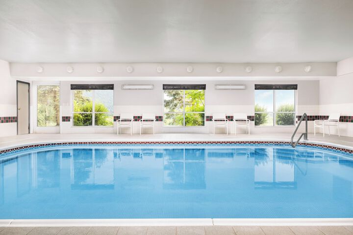 Country Inn & Suites by Radisson Big Flats (Elmira), NY