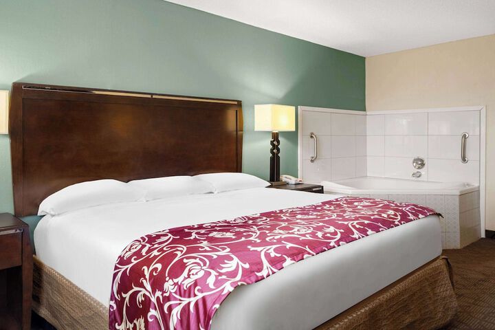 Travelodge by Wyndham Gaylord