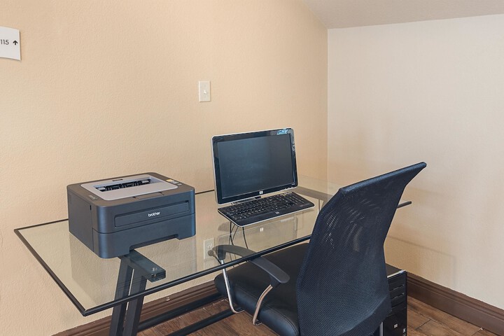 Business Center 34 of 39
