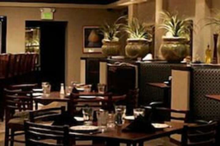 Dining 18 of 22