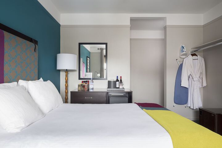 Room 20 of 31