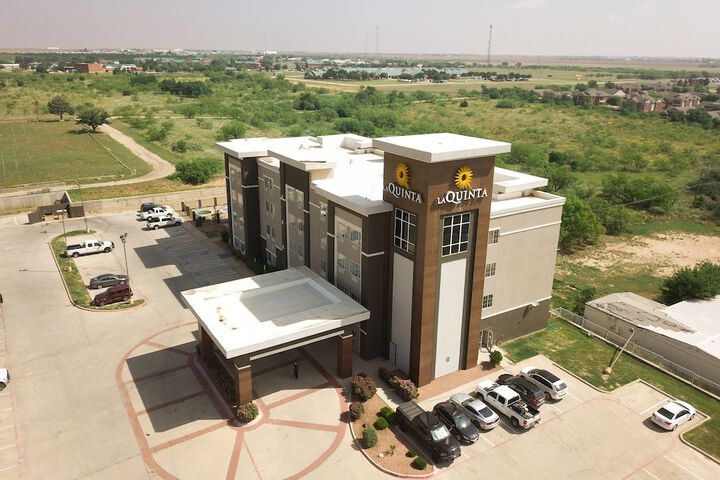 Hotel 6 of 73