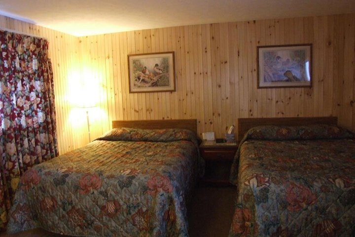 Dreamland Motel