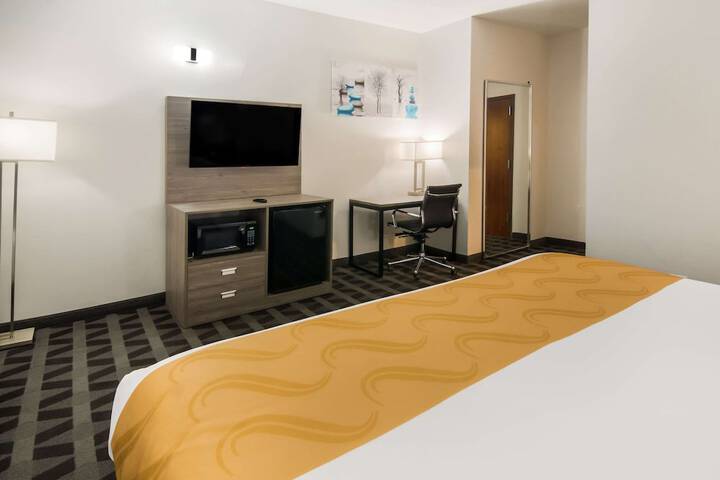 Room 27 of 47