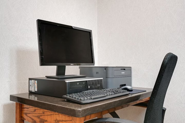 Business Center 22 of 22