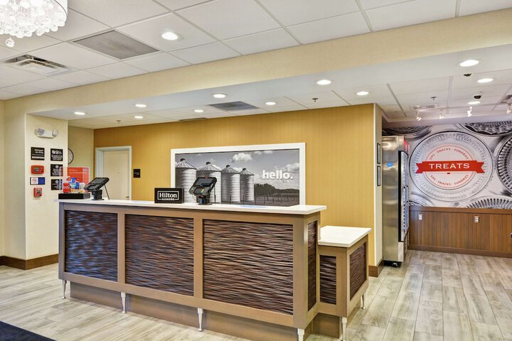 Hampton Inn & Suites Ashland