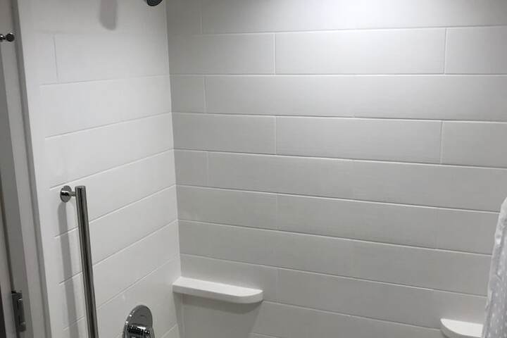 Holiday Inn Express Naperville by IHG
