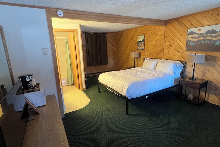 Room 37 of 70